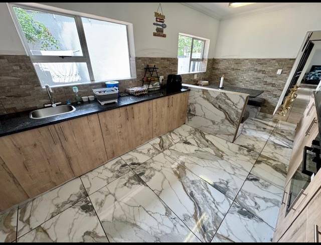 4 BEDROOM HOUSE FOR SALE IN BIRCHLEIGH